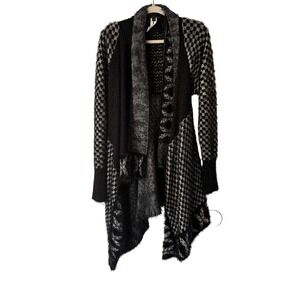 BUFFALO 2010s Black White Checkerboard Fuzzy Asymmetrical Cardigan Sweater‎ M